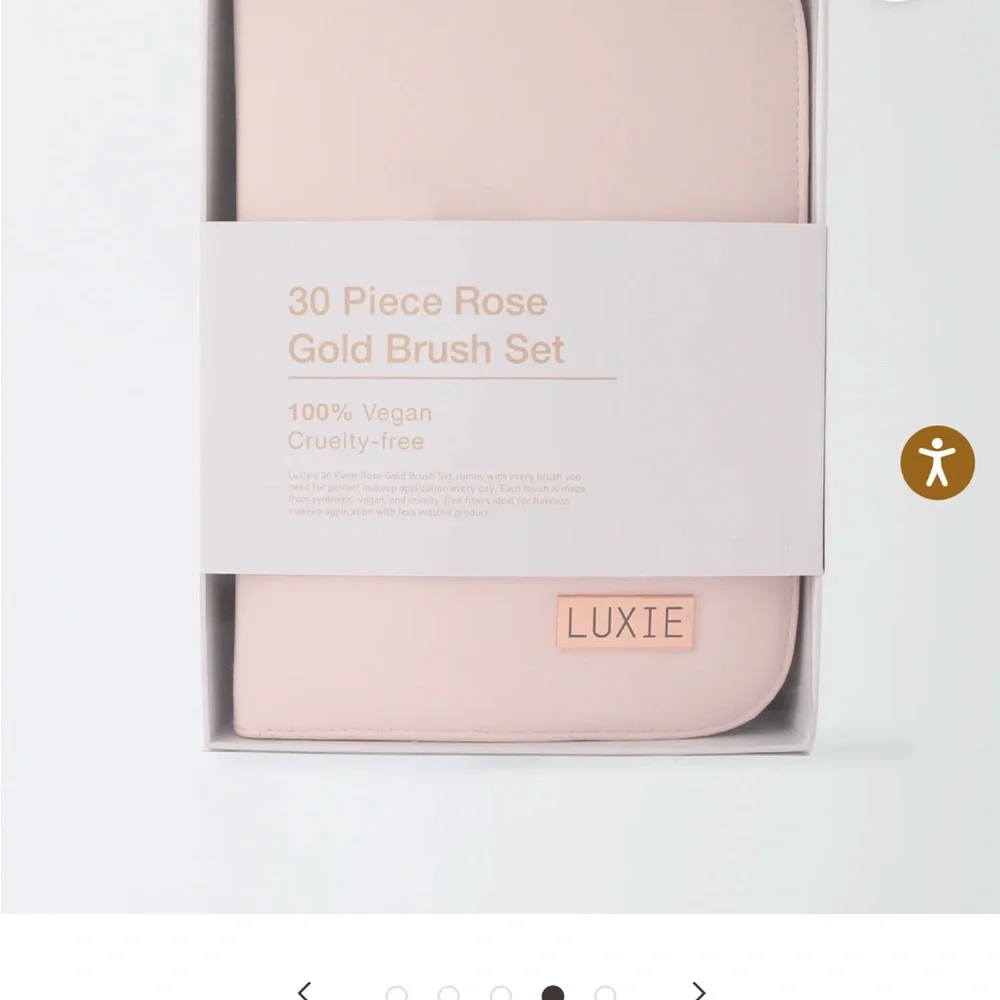 Luxie‎ pink 30 piece Makeup Brush Set, NWTs in packaging, vegan, cruelty, free